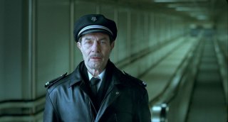 Baard Owe è Odd Horten nel film Il treno del signor Horten