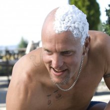 Woody Harrelson in una scena del film Management