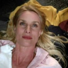 Desperate Housewives: Nicollette Sheridan in una scena drammatica dell'episodio Look Into Their Eyes and You See What They Know
