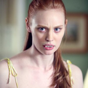Deborah Ann Woll in una scena della seconda stagione di True Blood