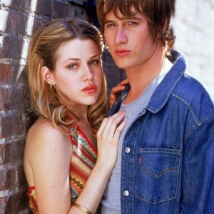 La coppia formata da Maria e Michael (Delfino e Fehr) per il telefilm Roswell