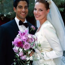 Roswell: Jesse e Isabel (Adam Rodriguez e Katherine Heigl) sposi