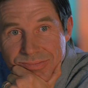 John Doe è Jeff Parker nell'episodio 'Ondata di caldo' di Roswell