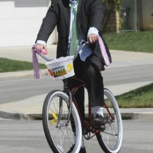 Tyler Labine in un momento della serie Sons of Tucson