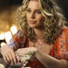 Rebecca Romijn In Una Scena Del Pilot Di Eastwick 117525