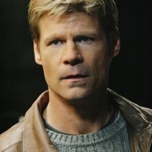 Joel Gretsch Nel Pilot Della Nuova Serie V 117733