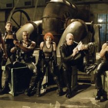 Chupa (Matt Schulze), Nyssa (Leonor Varela), Asad (Danny John Jules), Verlaine (Marit Velle Kile), Reinhardt (Ron Perlman) and Snowman (Donnie Yen) in 'Blade II'