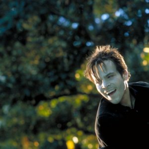 Stephen Dorff interpreta Deacon Frost in una scena del film 'Blade'