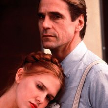 Dominique Swain con Jeremy Irons per il film 'Lolita' del 1997
