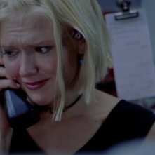 Dominique Swain in una scena del film 'Devour'