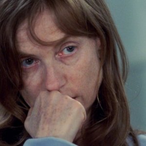 Isabelle Huppert interpreta Danielle nel film L'amore nascosto