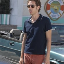 Paulo Costanzo in una scena del pilot di Royal Pains