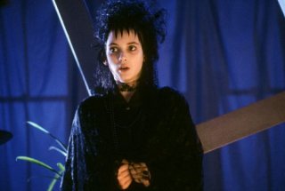Winona Ryder è Lydia Deetz in Beetlejuice - Spiritello porcello