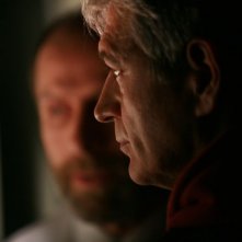 Fabrizio Bentivoglio in un'immagine della miniserie Nel nome del male