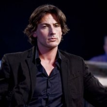 Roberto Farnesi in una scena della fiction Non smettere di sognare