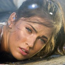 Un primo piano di Megan Fox in una scena del film Transformers