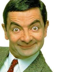 Rowan Atkinson è Mr. Bean, protagonista della spassosa serie televisiva.