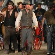 Josh Brolin sul set di Jonah Hex