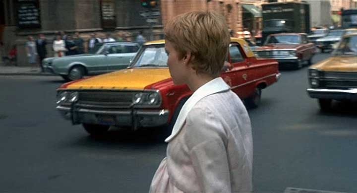 Mia Farrow A Passeggio Per New York Nel Film Rosemary S Baby Nastro Rosso A New York 119606