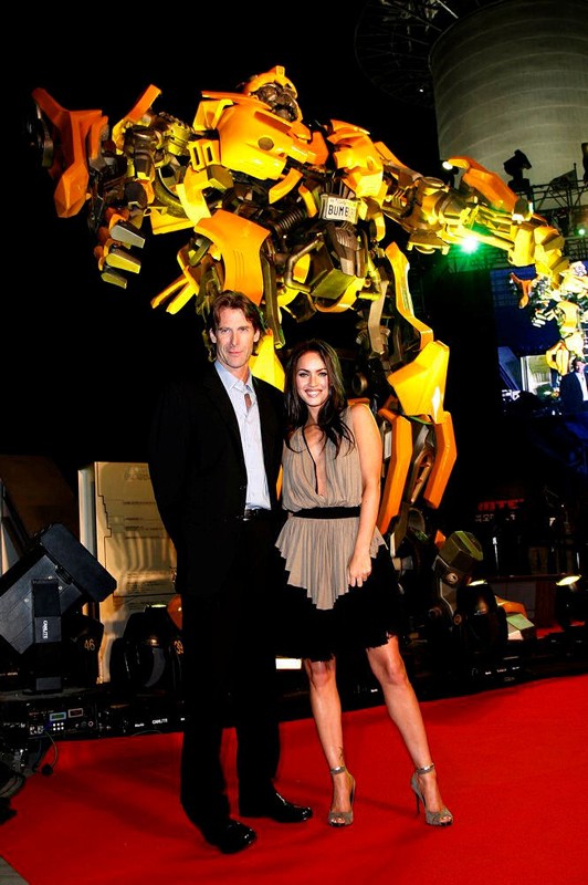 Michael Bay E Megan Fox Durante La Presentazione Di Transformers In Korea 119688