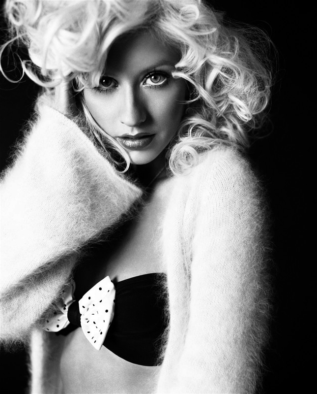 Una Foto In Bianco E Nero Per Christina Aguilera 119719