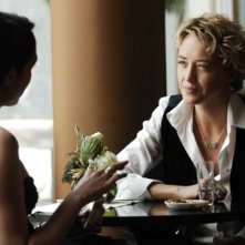 Hélène de Fougerolles in una scena del film La donna di nessuno
