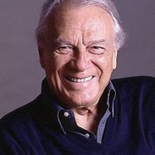 Una Foto Di Giorgio Albertazzi 119900