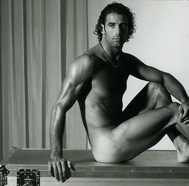 Alberto Scrivano Nudo Su Vanity Fair 120014