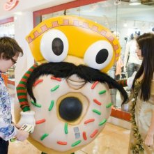 Clark Duke e Amanda Crew in un'immagine del film Sex Movie in 4D