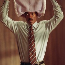 Eddie Murphy in una scena del film Immagina che