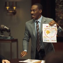 Eddie Murphy in una sequenza del film Immagina che