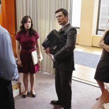 Leah Pipes, Matt Long, Tina Majorino e Ben Lawson in una scena della serie The Deep End