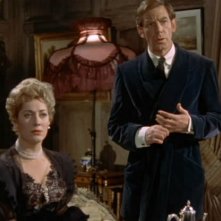 Michael Gough e Melissa Stribling in una scena del film Dracula il vampiro