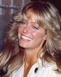 una sorridente Farrah Fawcett
