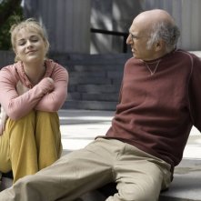 Evan Rachel Wood e Larry David in una scena del film Whatever Works, diretto da Woody Allen