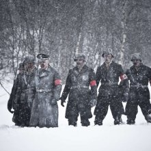 Orjan Gamst in una scena del film horror Dead Snow