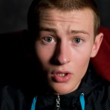 Elliott Tittensor in una foto promozionale di Shameless.