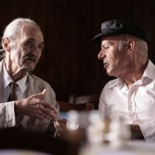 Carlo Rivolta da Vanzaghello in una scena del film Tre lire - Primo giorno