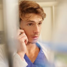 Giorgio Pasotti nella fiction Mediaset La scelta di Laura