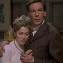 Michael Gough e Melissa Stribling in una sequenza del film Dracula il vampiro