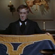Philip Latham in una scena del film Dracula principe delle tenebre