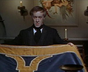 Philip Latham in una scena del film Dracula principe delle tenebre
