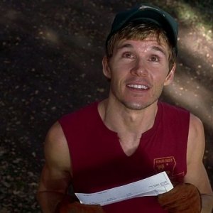 Ryan Kwanten in un'immagine dell'episodio 'Nothing But The Blood' della seconda stagione della serie tv True Blood