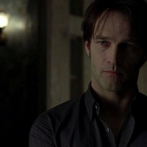 Stephen Moyer in una scena dell'episodio 'Nothing But The Blood' della seconda stagione della serie True Blood