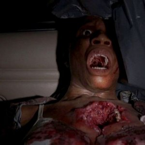 Un'inquietante immagine dell'episodio 'Nothing But The Blood' della seconda stagione della serie tv True Blood