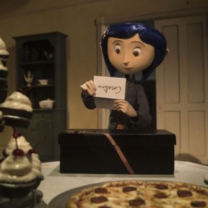 Una scena tratta dal film d'animazione Coraline e la porta magica