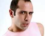 Checco Zalone cade dalle nubi