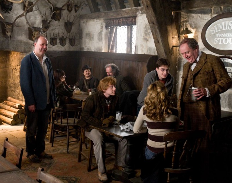 Il Regista David Yates Rupert Grint Daniel Radcliffe E Jim Broadbent Sul Set Del Film Harry Potter E Il Principe Mezzosangue 121311