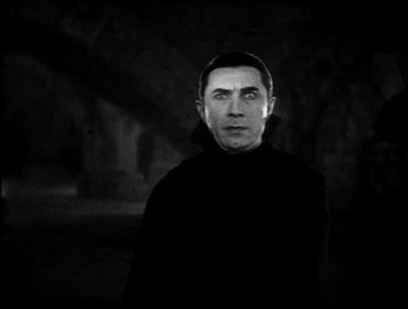 Lo sguardo magnetico di Bela Lugosi nel film Dracula