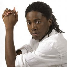 Atandwa Kani in una foto promozionale de L'Africa nel cuore